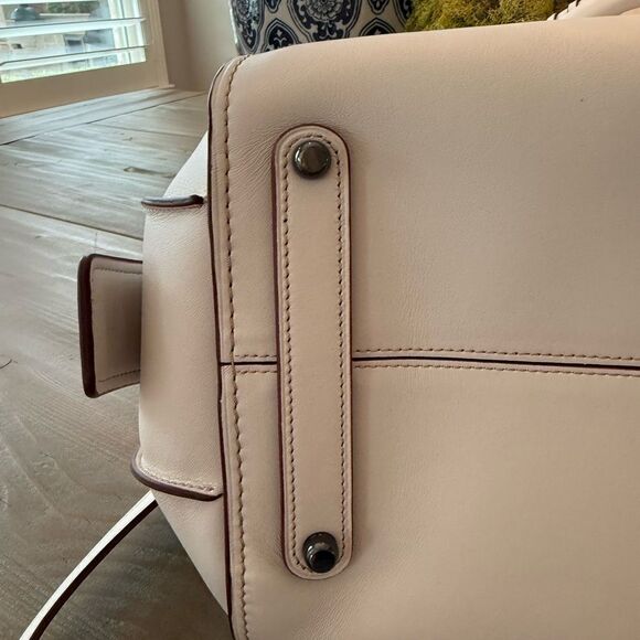 COACH Ace Satchel in Glovetanned Leather - Picture 7 of 11